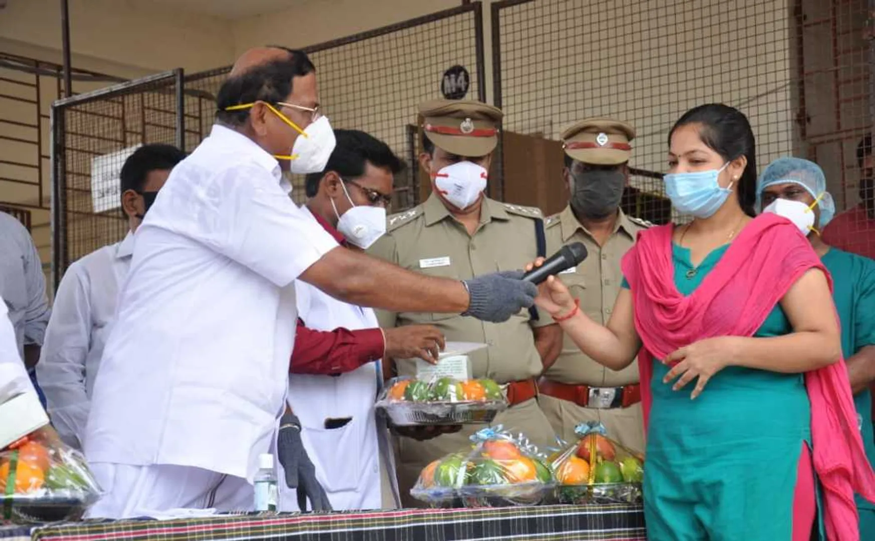 people returning home after siddha treatment for covid